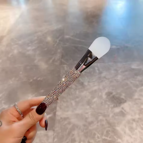 Lilanglam Luxury Long Handle Silicone Brush Artificial Diamond Face Cleaning Mud Mask Brush Soft Head Washable Makeup Tool